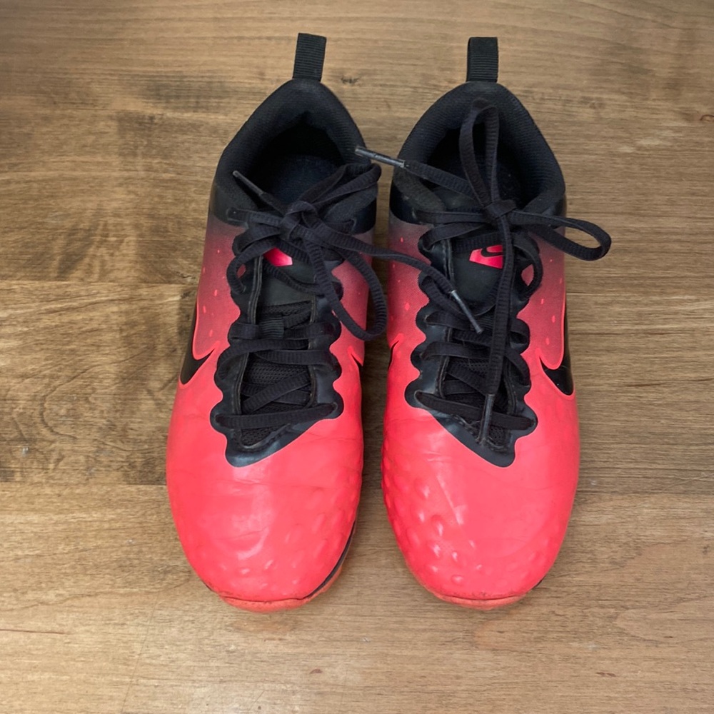 Nike girls cleats size 2